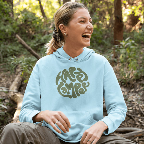 Introducing our Happy Camper Retro Letter Graphic hoodie, the perfect addition to your camping wardrobe! Made for outdoor enthusiasts and nature lovers alike, this sweater combines style and comfort for your next camping adventure.