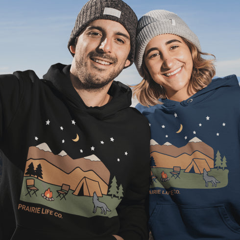 Inspired by moonlit nights and the untamed call of the wilderness, the Howling Wolf Camping Hoodie captures the raw beauty of life outdoors.