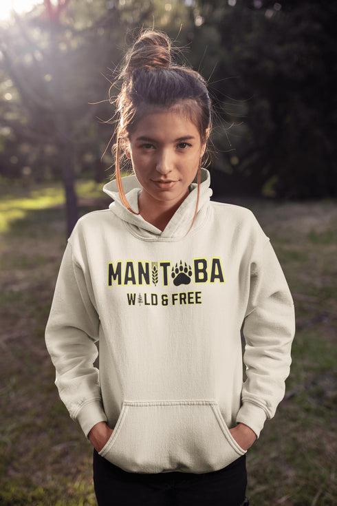 Get ready to embrace your inner wild with this Manitoba hoodie, featuring a bear paw for the ‘O’ and wheat for the ‘I’—because nothing says ‘wild and free’ like a province where bears and wheat fields both thrive.