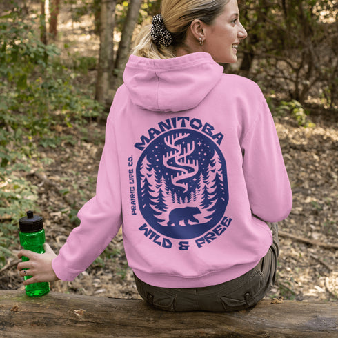 Wrap yourself in cozy prairie vibes with this beautifully designed Manitoba “Wild & Free” hoodie.