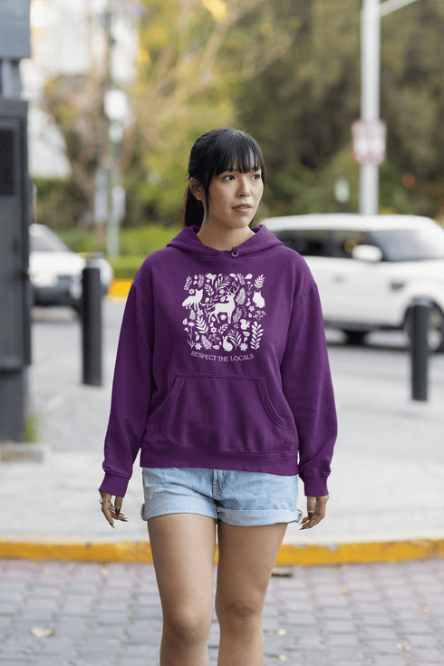 This cozy layer celebrates the wildlife we share the woods with, featuring beautifully illustrated woodland animals like deer, foxes, rabbits, and owls.